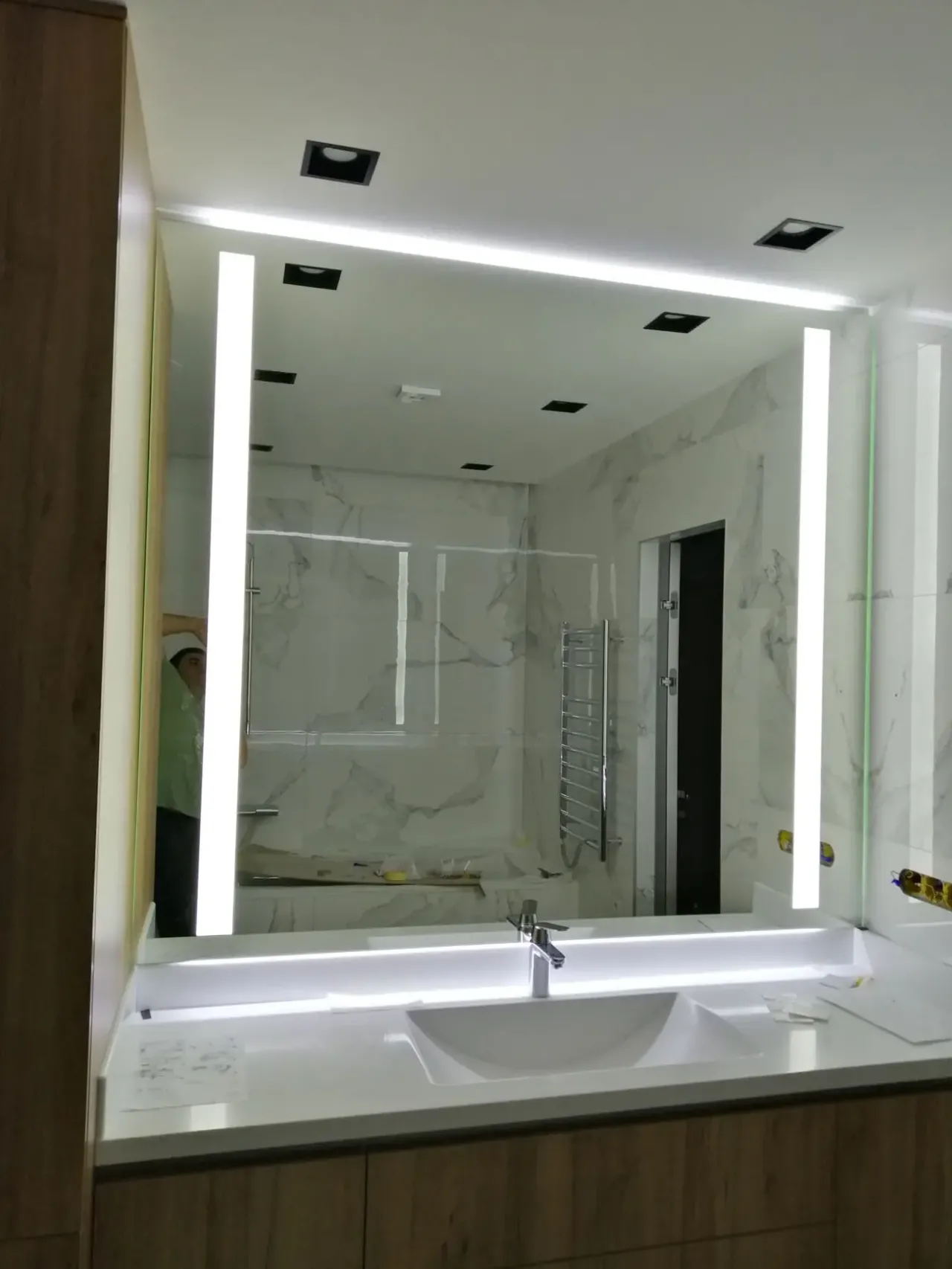 Стеклянные: душ.кабины, раздв. и распашные системы, зеркала с подсв. 9