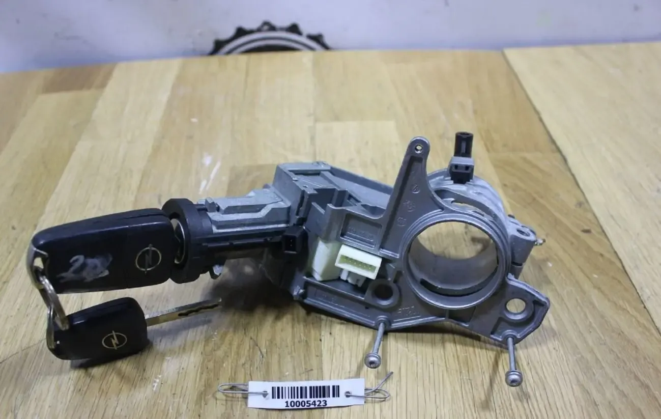 замок зажигания Opel Zafira B 3