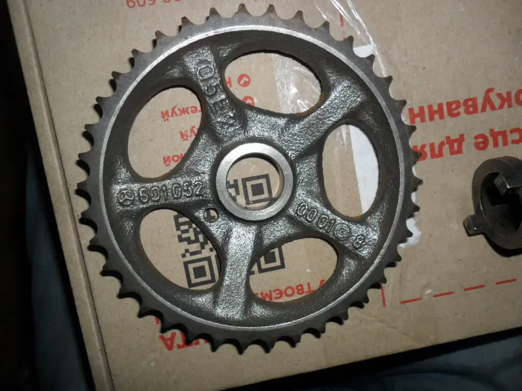 Mercedes A6010520001, Звёздочка распредвала Мерседес, оригинал