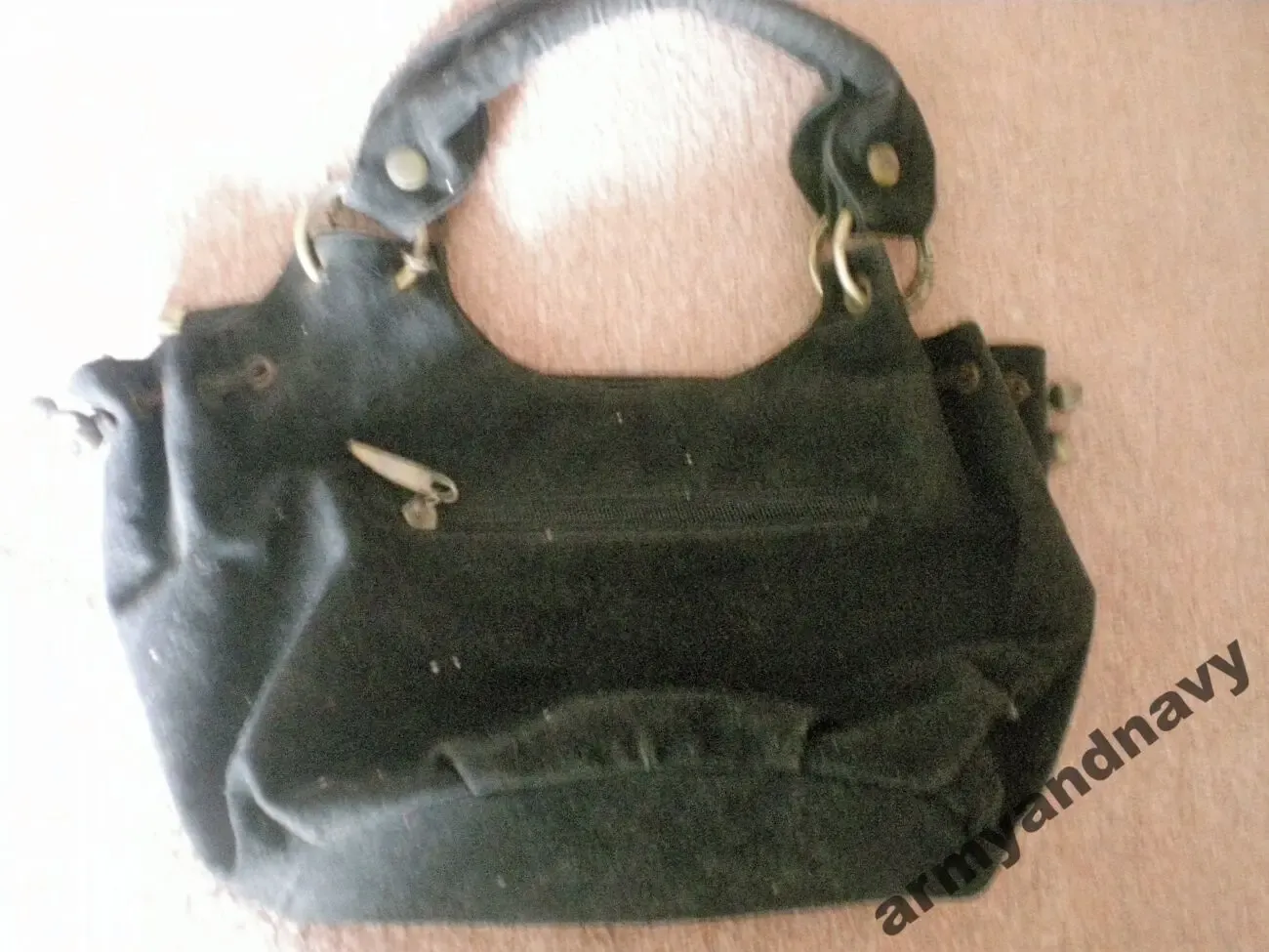 Сумка женская с инкрустацией из исксственного замша в хорошем состояни