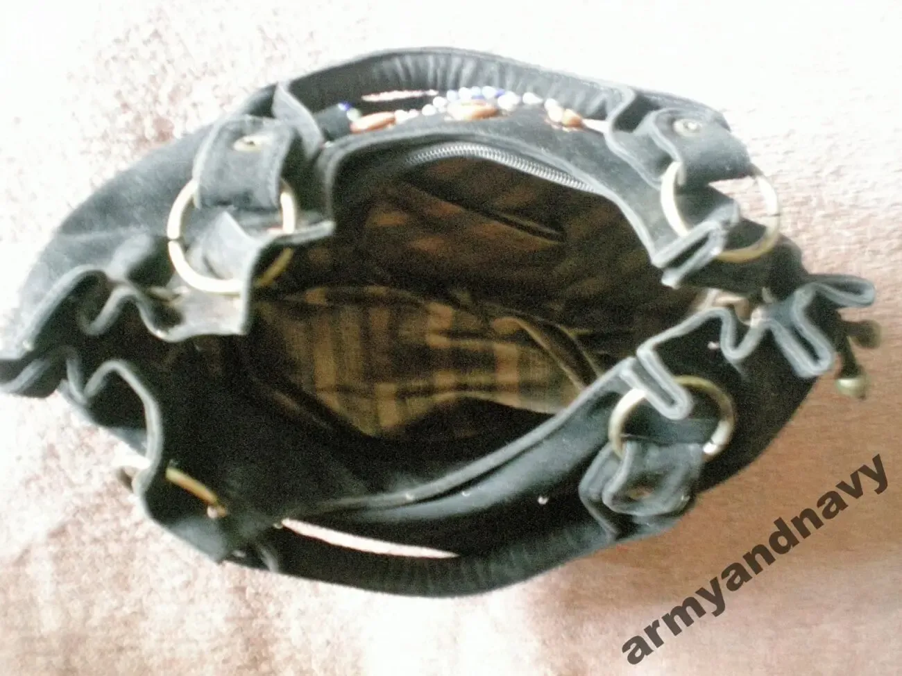 Сумка женская с инкрустацией из исксственного замша в хорошем состояни 4