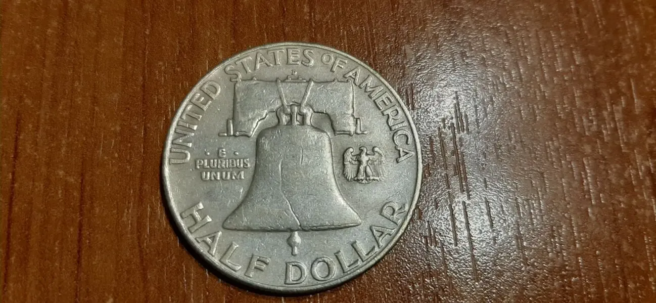 2 монеты по пол доллара США . Серебро 4