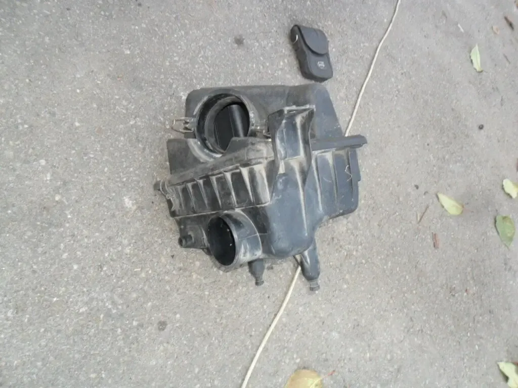 Ford 928F9600DC, Корпус воздухофильтра Форд Эскорт, мк 5-7 4