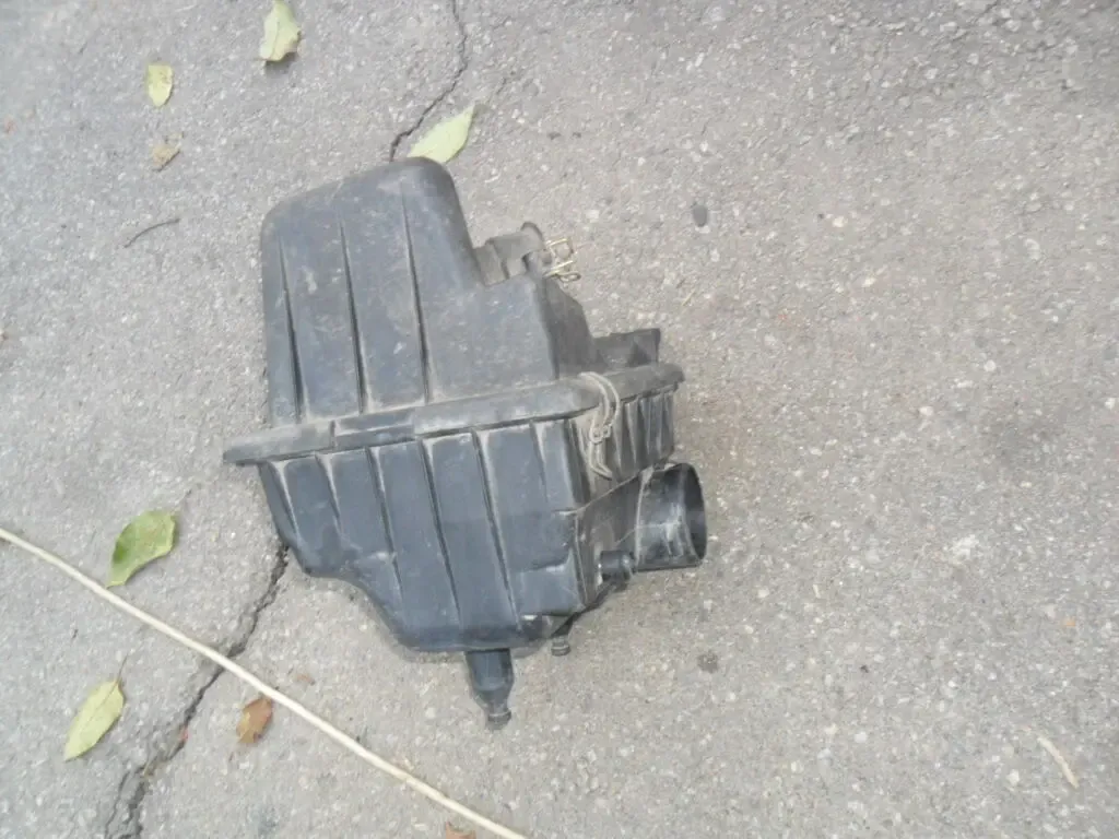 Ford 928F9600DC, Корпус воздухофильтра Форд Эскорт, мк 5-7 6