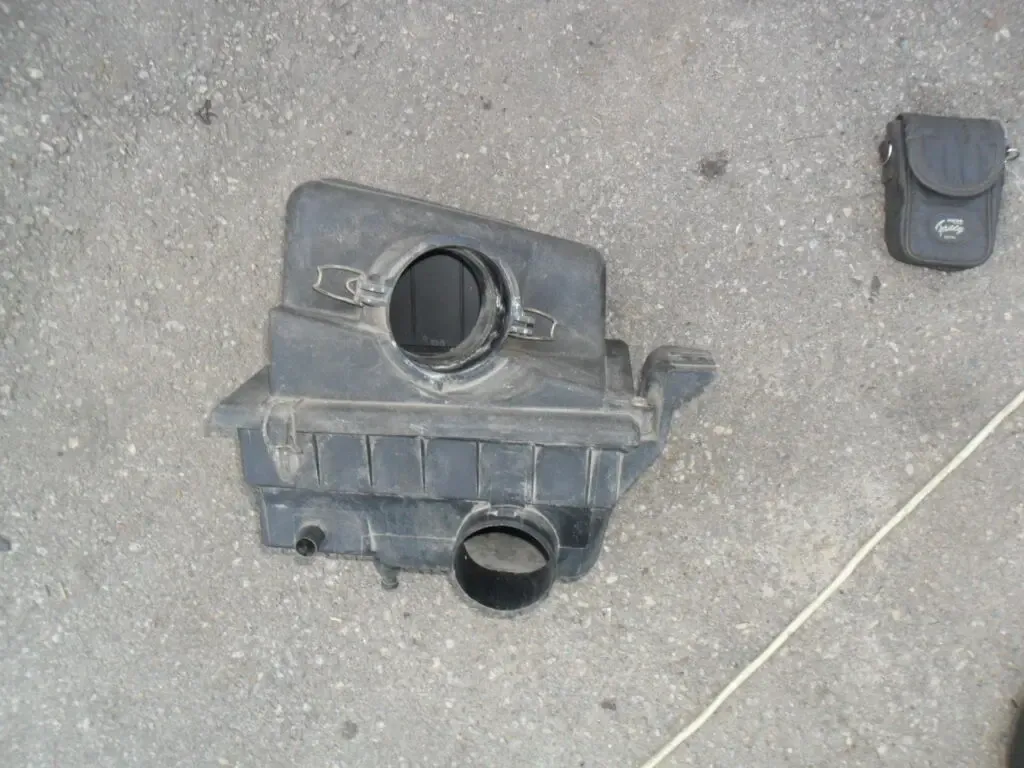 Ford 928F9600DC, Корпус воздухофильтра Форд Эскорт, мк 5-7