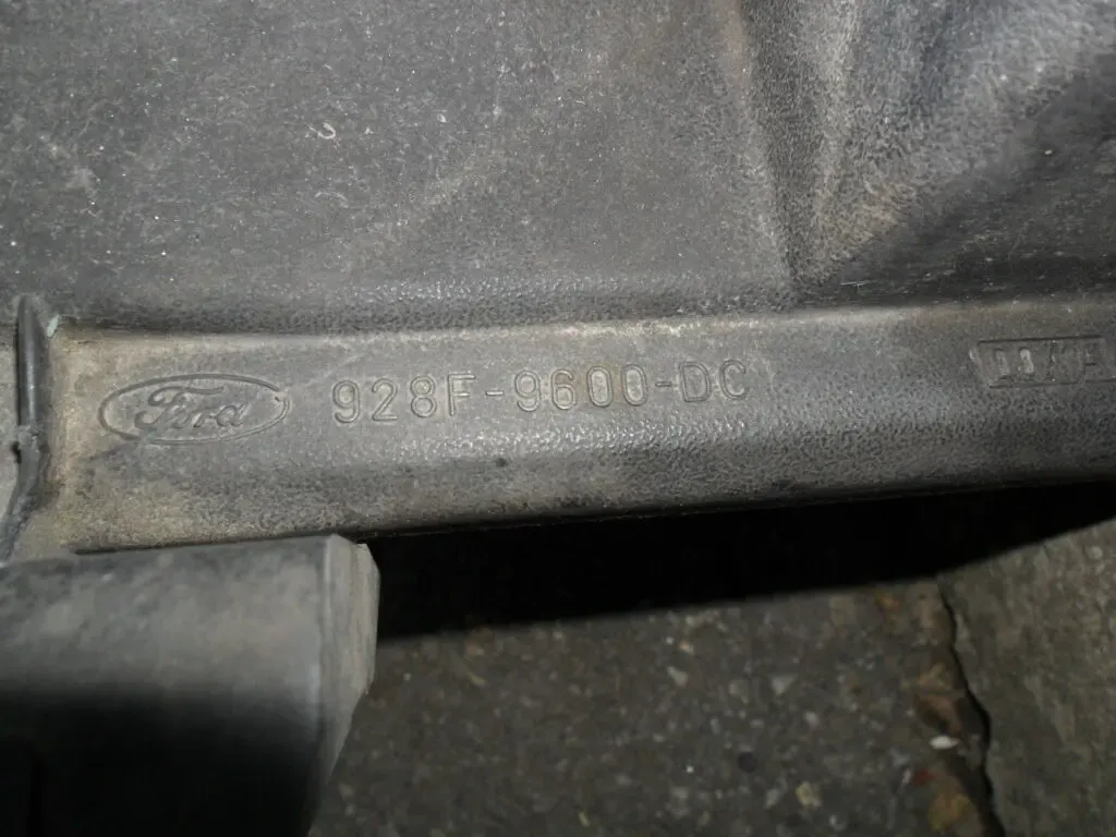 Ford 928F9600DC, Корпус воздухофильтра Форд Эскорт, мк 5-7 8