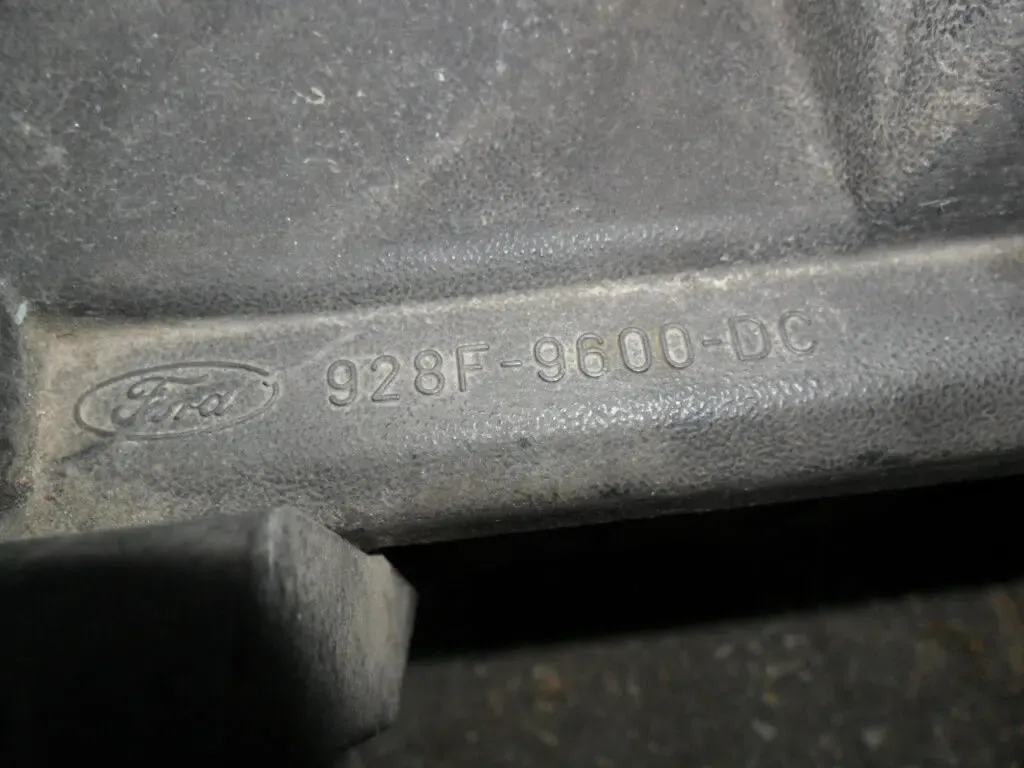 Ford 928F9600DC, Корпус воздухофильтра Форд Эскорт, мк 5-7 9