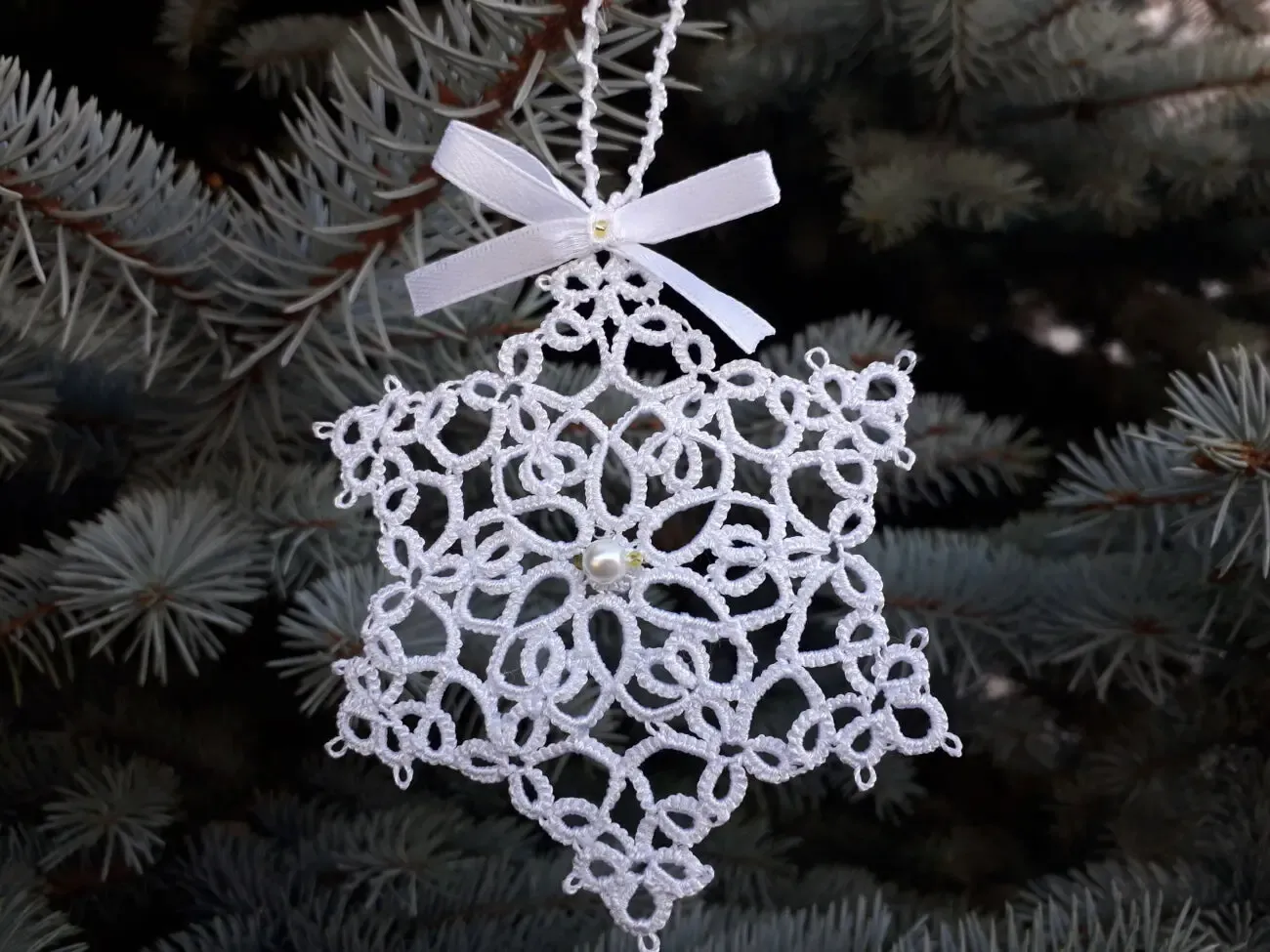 Новорічний набір:сніжинки, віночок та янголятко.Мереживо фріволіте. 3