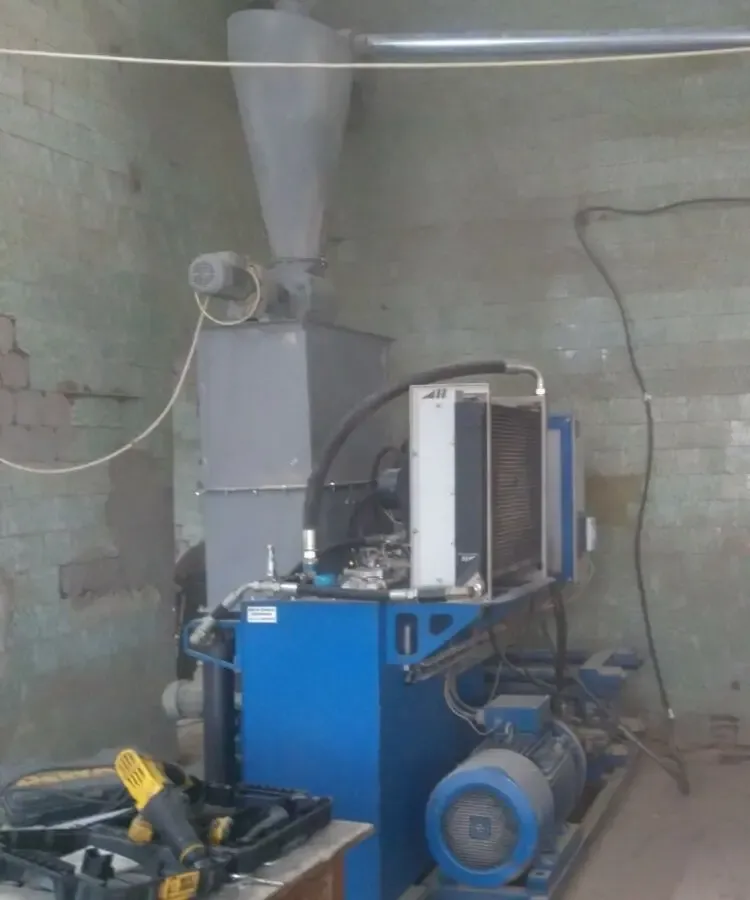 Пресс для брикетирования РУФ RUF (Bizon) Польша 550 кг.час. 4