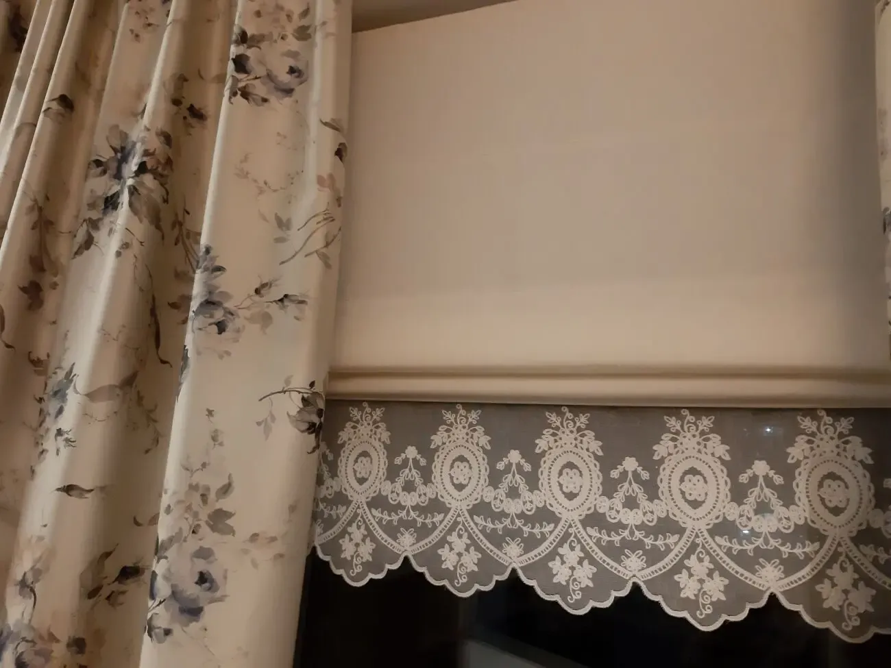 Римские шторы, пошив, дизайн  Киев, Соломенская площадь 2