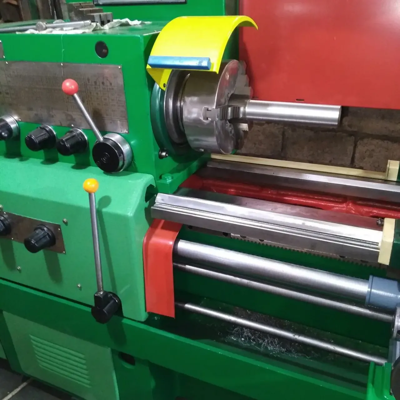 Продам токарный станок 16к20  1м.