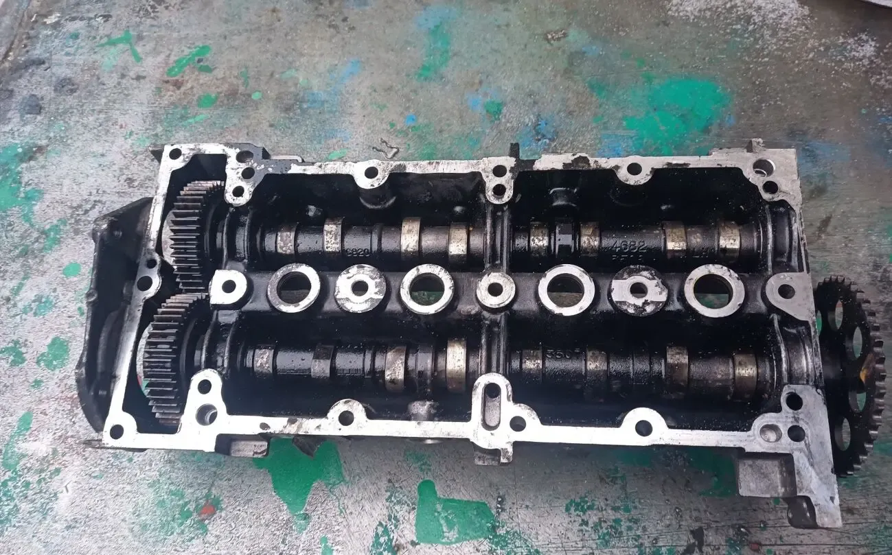 Крышка клапанная Opel Corsa 1.3cdti 1.3 дизель 3