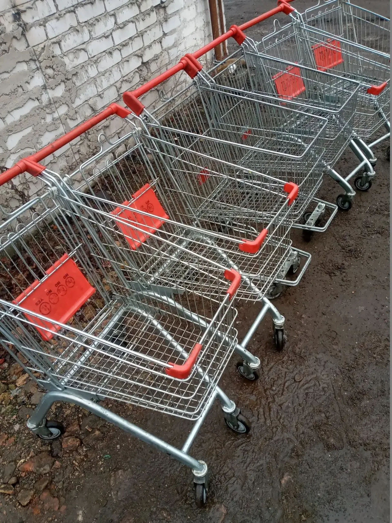 Тележки торговые для магазинов б/у, покупательские тележки 80 л. б/у 3