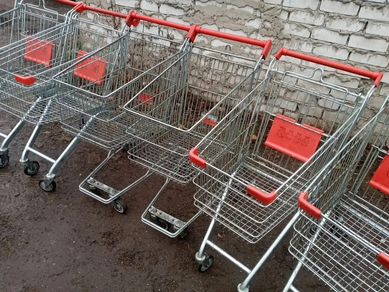 Тележки торговые для магазинов б/у, покупательские тележки 80 л. б/у 5