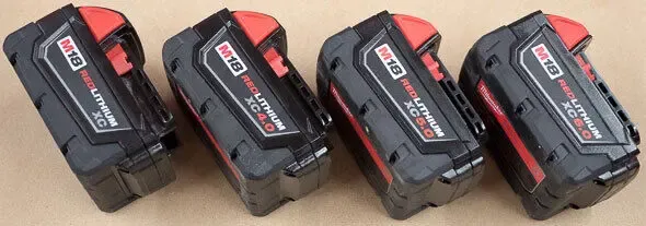 Aккумулятор, зарядка  Bosch, Milwaukee. 3