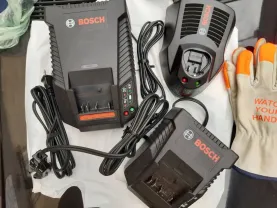 Aккумулятор, зарядка  Bosch, Milwaukee.