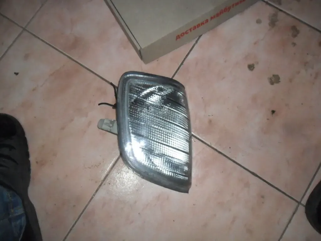 Поворотник Мерседес 124, Tyk 18-3289, передний правый 3