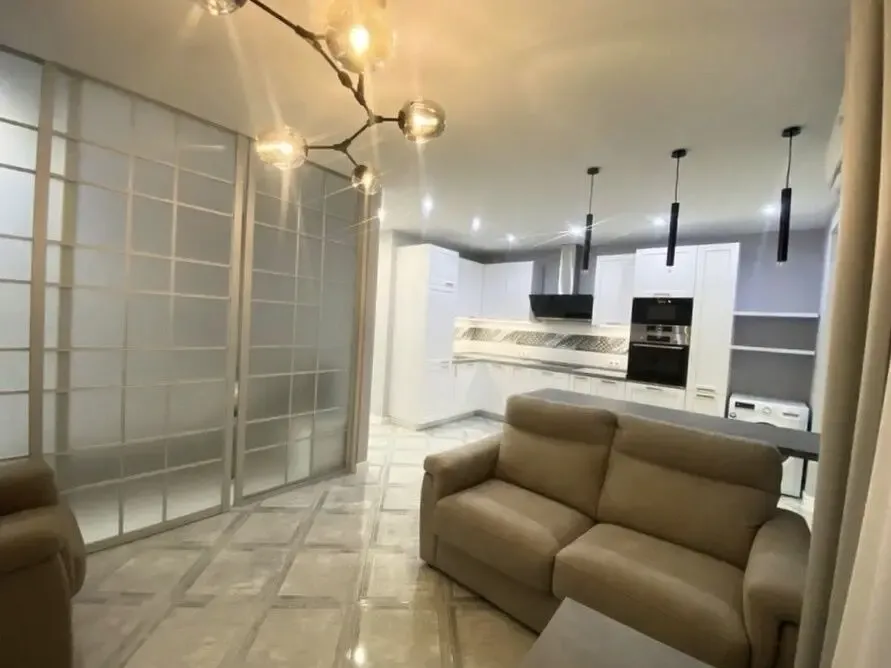 Продажа 2 комн квартиры по бульв. Шевченка 10