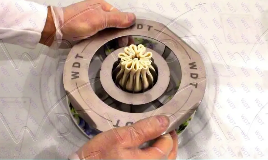 Мини аппарат для лепки хинкали 2