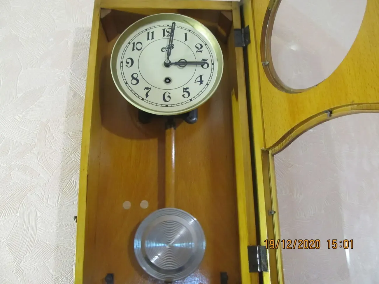 Винтажные настенные часы ОЧЗ с маятником. 6