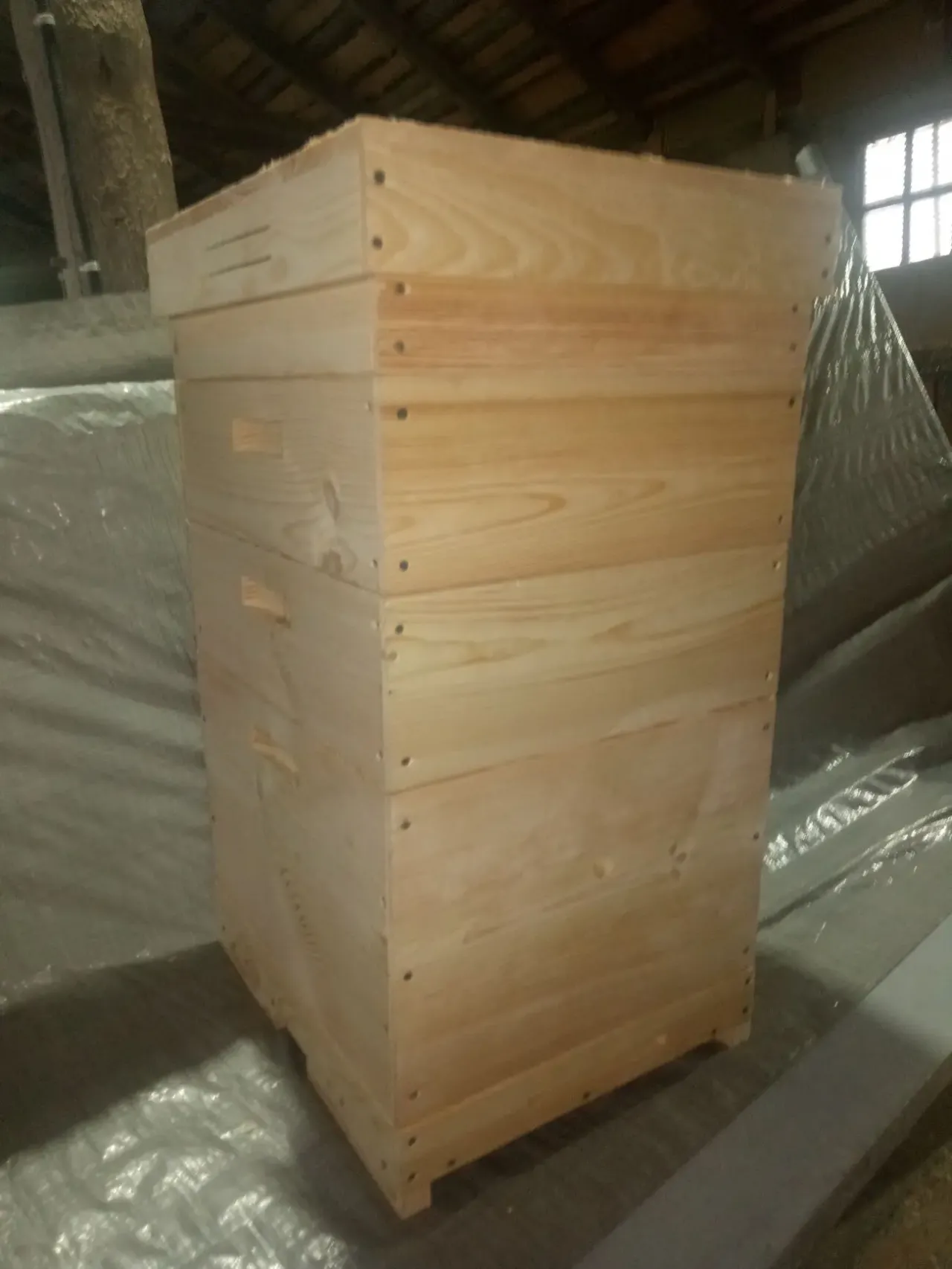 Улей, улья, вулик для пчел, 10 і 12 рамочний корпусний, бджоли 3