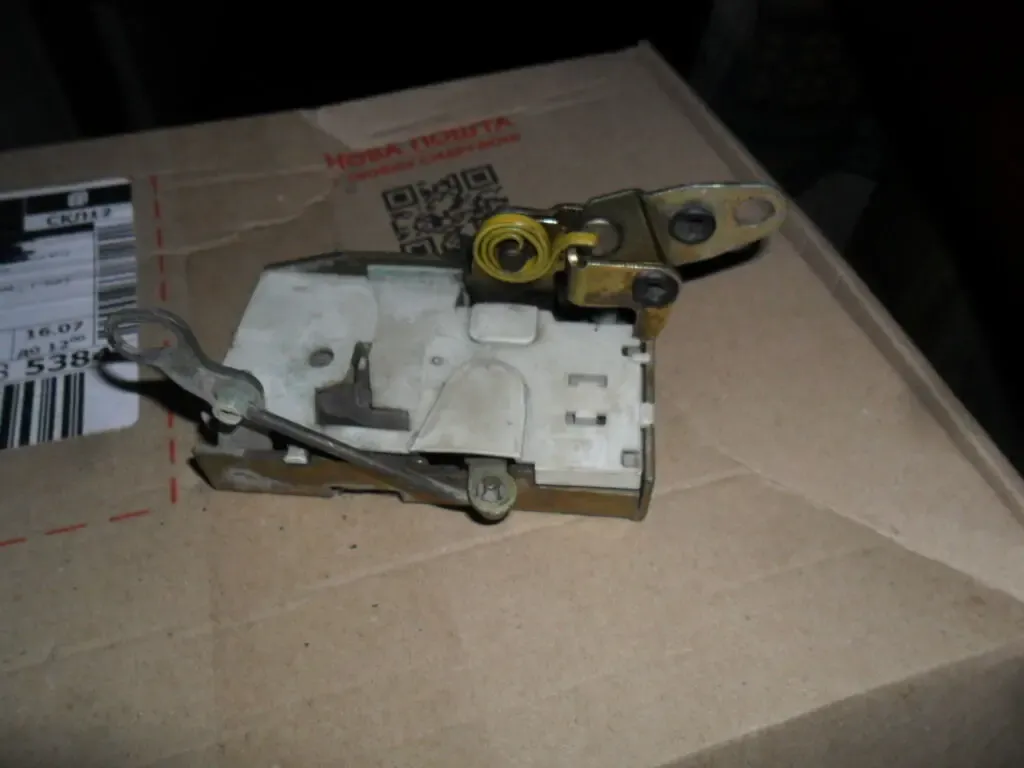 86GB-A26413-AA, Замок двери Форд Сиерра, Скорпио, задний левый, 82-90 2