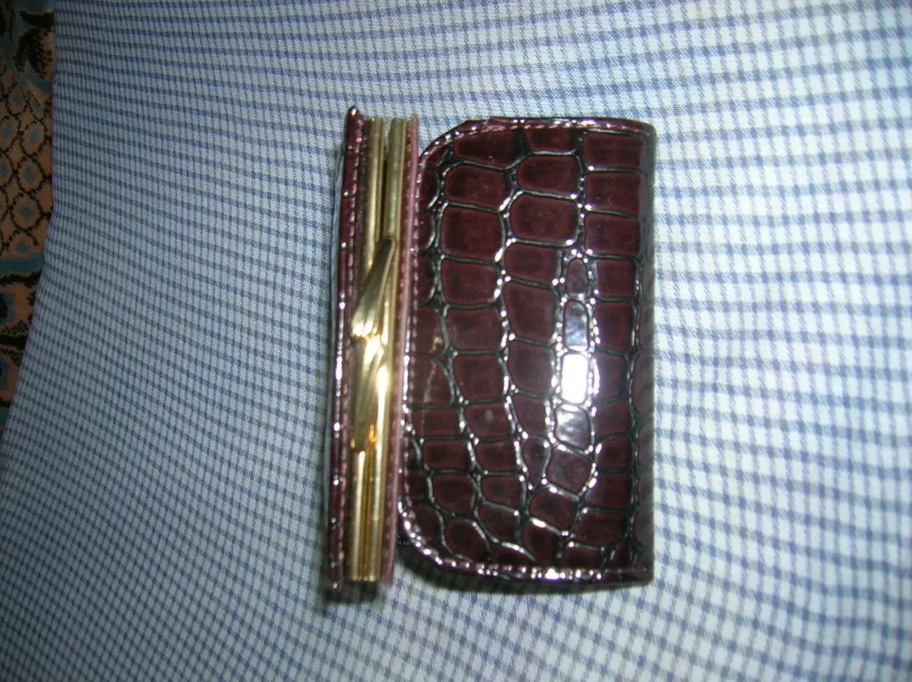 Кошелек жен. на 7 отд. размером 9.0х10.5см под крокодила 6