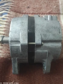 Продается генератор к автомобилю ГАЗ-24.