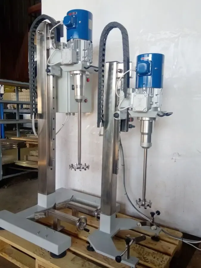 Диссольвер лабораторный 2