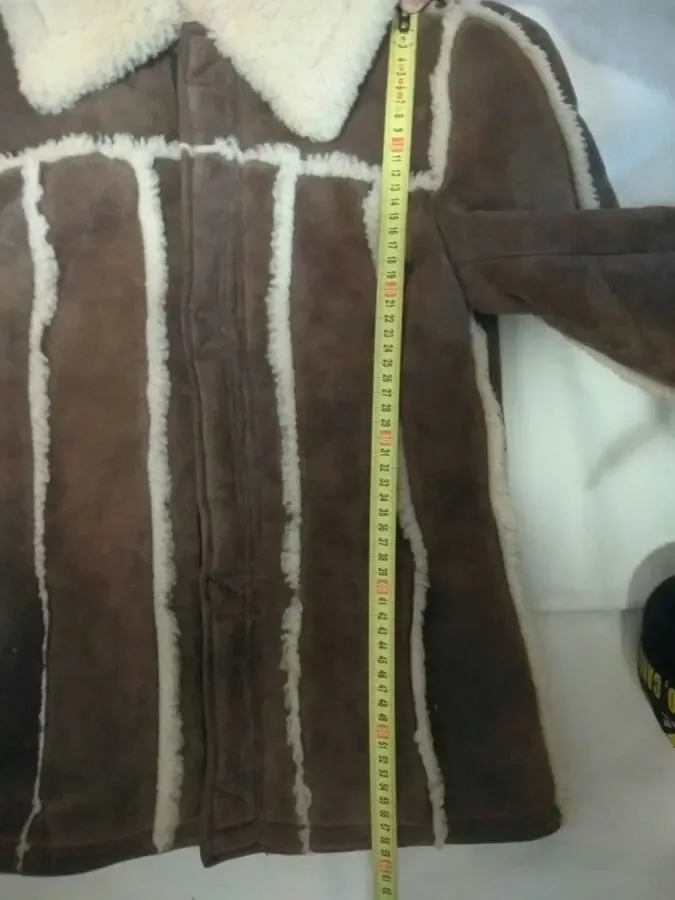 Натуральная дубленка из овчины, на ребенка 7-8 лет 4