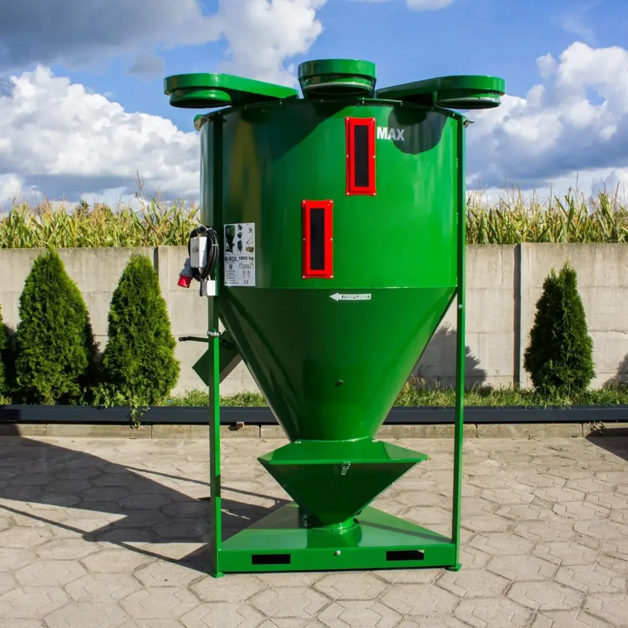 Змішувач кормів, Кормозмішувач від польського виробника M ROL 4