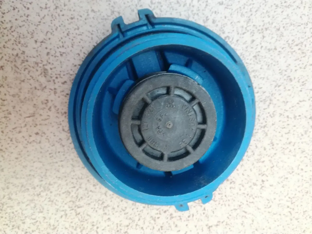 Крышка пробка расширительного бачка VW T5, Crafter,Passat B5-B7,Jetta 3