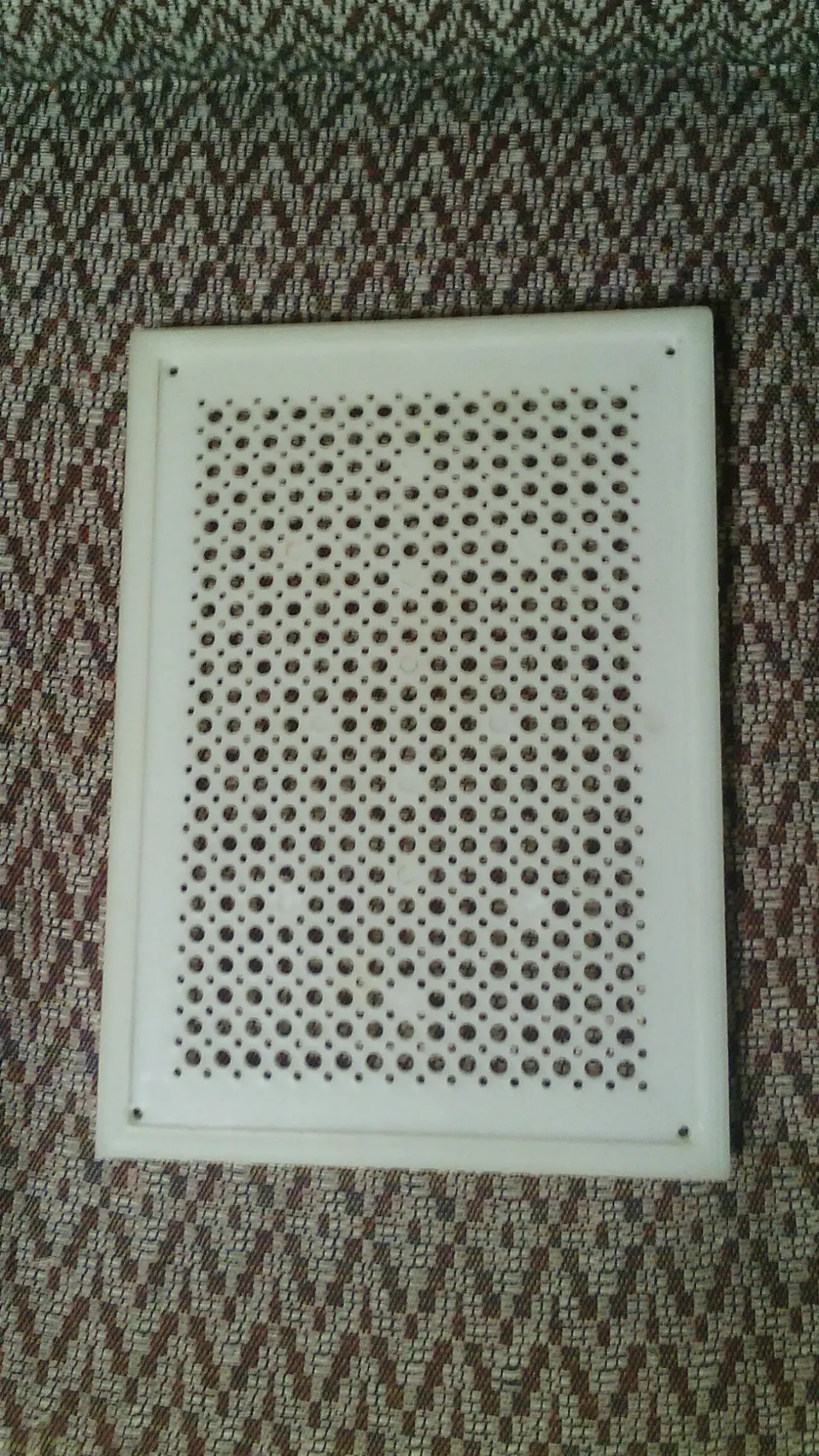 Вентиляционная решетка.