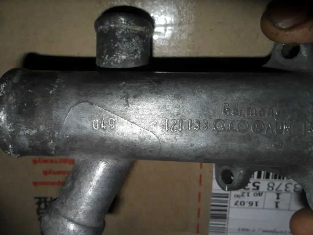 VAG 049121133, Фланец системы охлаждения Vw, Audi, оригинал 8