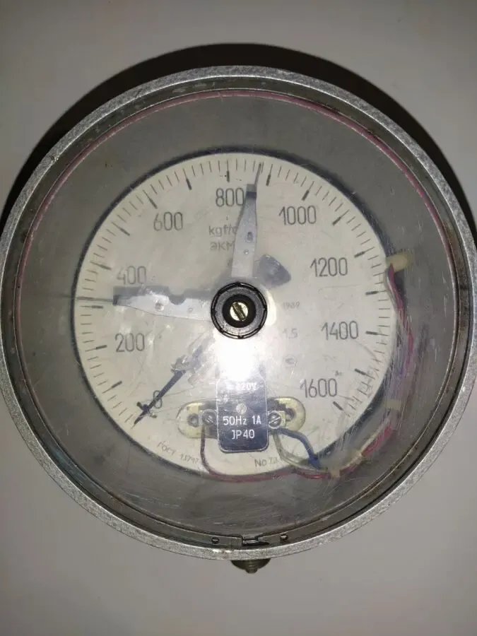 Электроконтактный манометр 600 кг/см