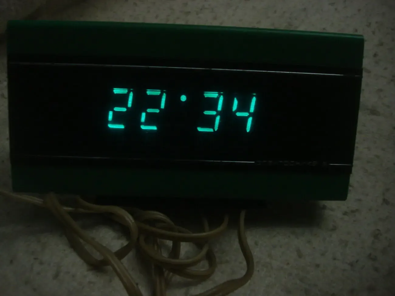 Часы  электроника    цифровые