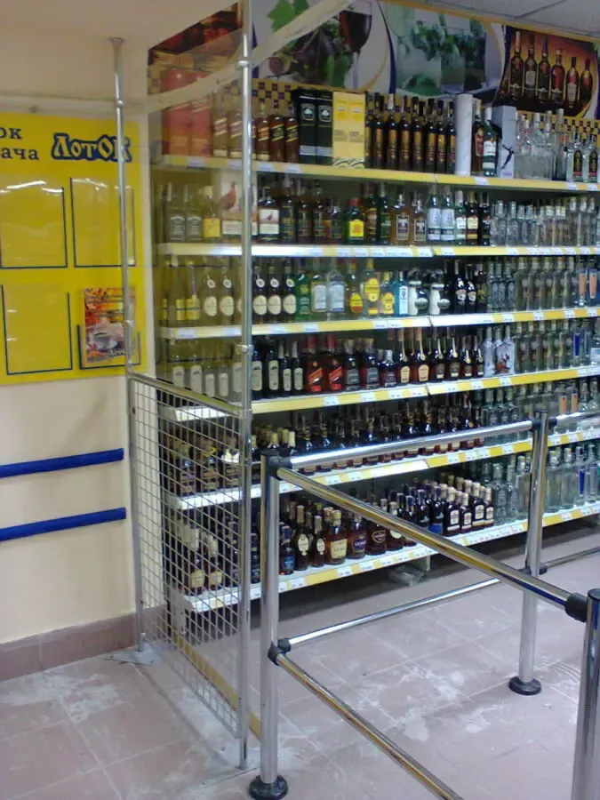 Системи входу-виходу та огородження. Турнікети. Прапорці 9