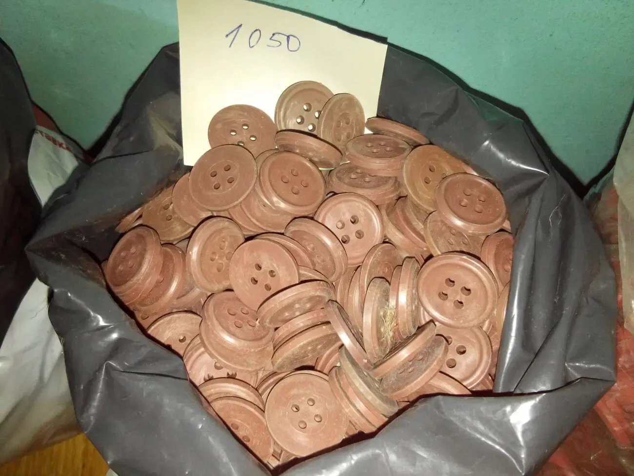 Пуговицы для различных видов спецодежды в цветовом ассортименте 6