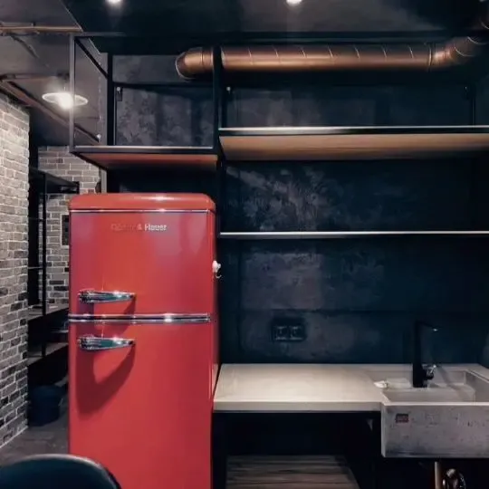 Кухня, столешница из бетона с интегрированной мойкой, барная стойка 8