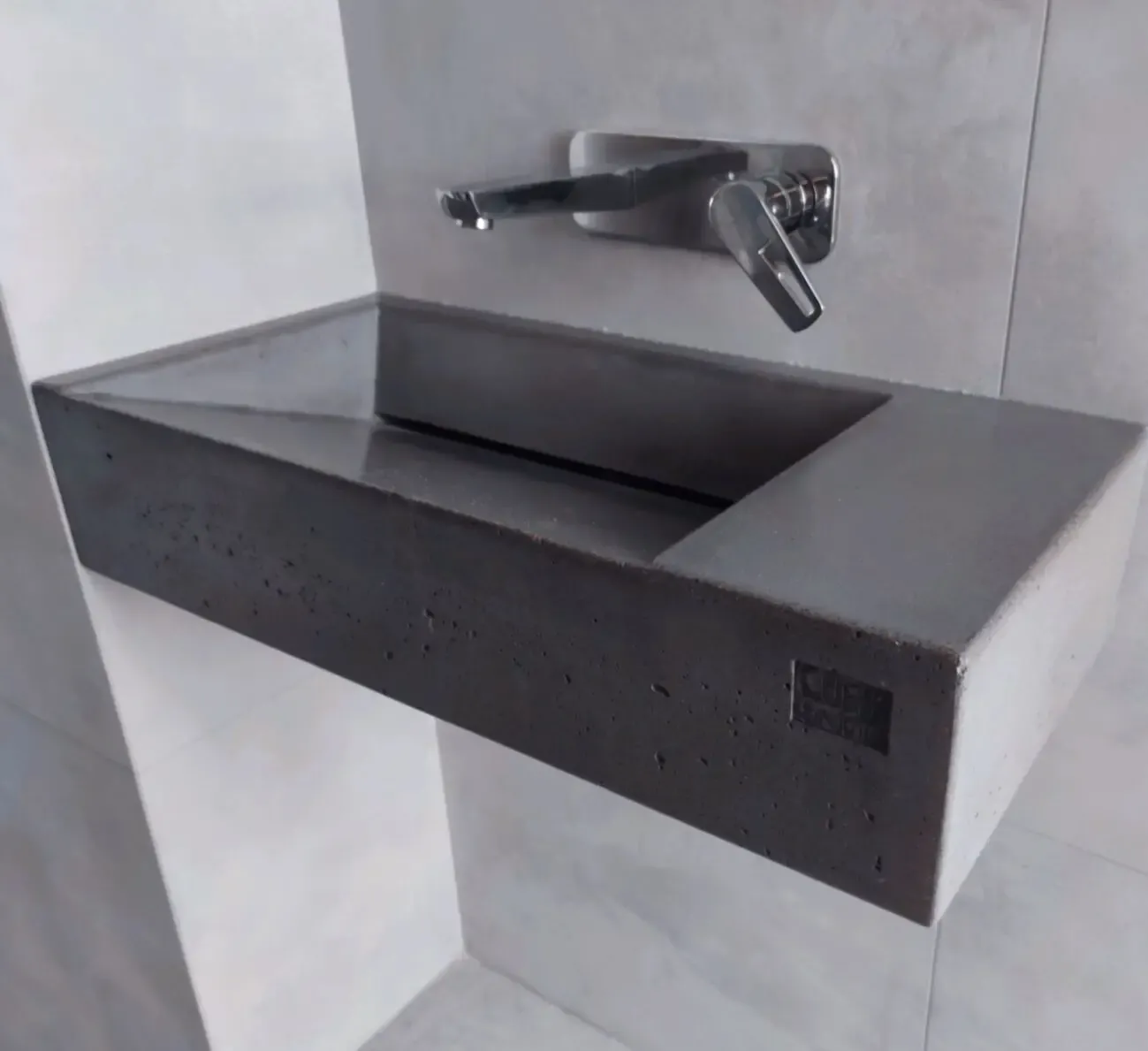 Умывальник бетонный подвесной щелевой и самостоящий 5