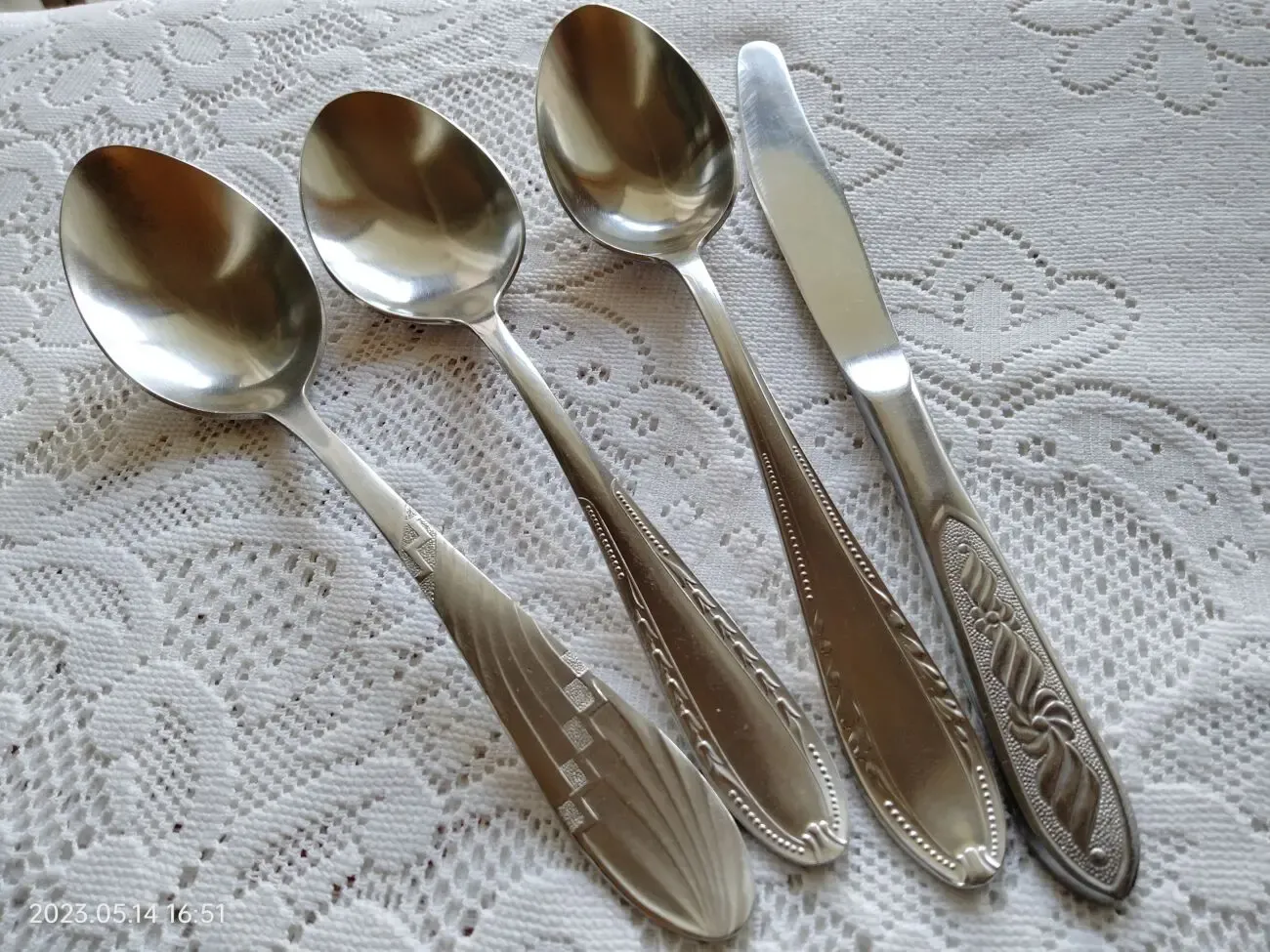 Столовая ложка чайные ложки вилка десертная прибор столовый