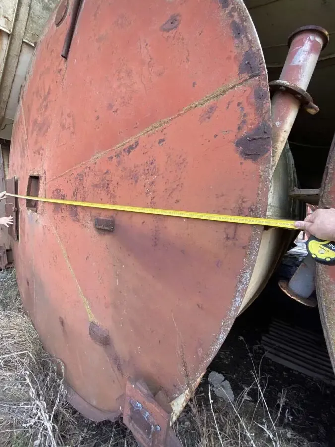 Продам силос емкость резервуар 103 м3 с опорами идеальное состояние 3