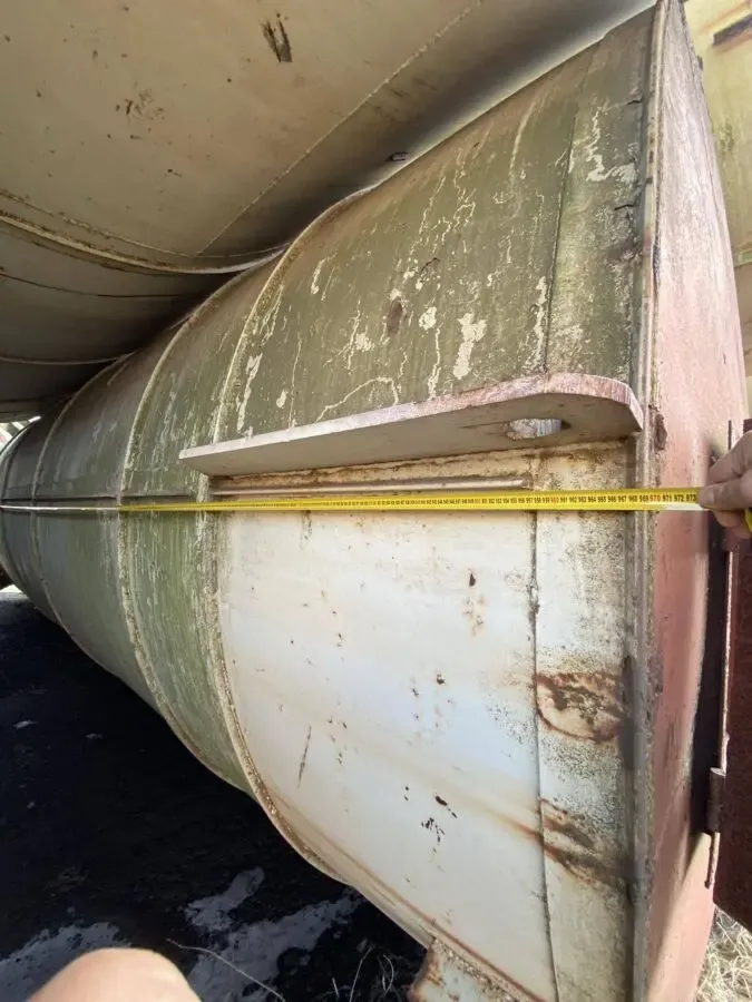 Продам силос емкость резервуар 103 м3 с опорами идеальное состояние 2