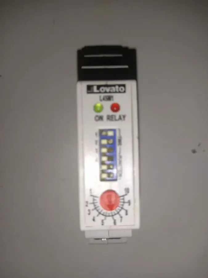 LOVATO L45M1  реле времени