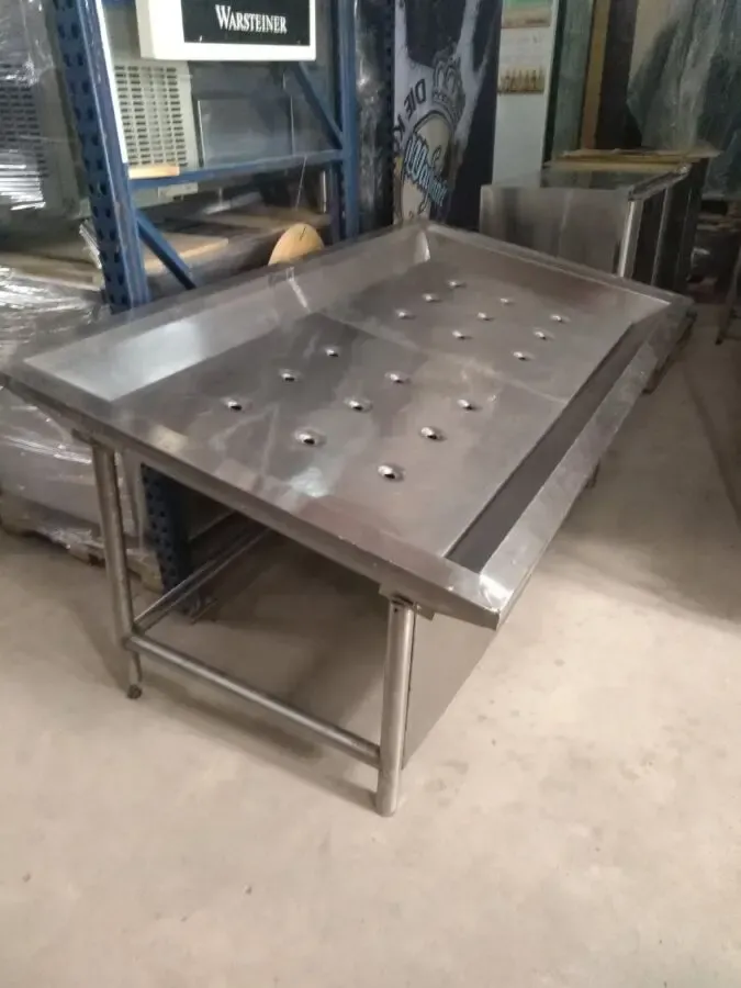 Меблі з нержавіючої сталі 8