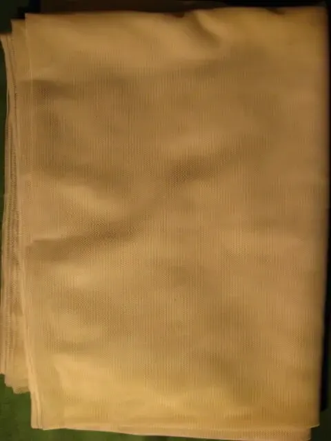 Ткань 1 м стрейч сетка белая двусторонняя, тянется в 2 направления 2