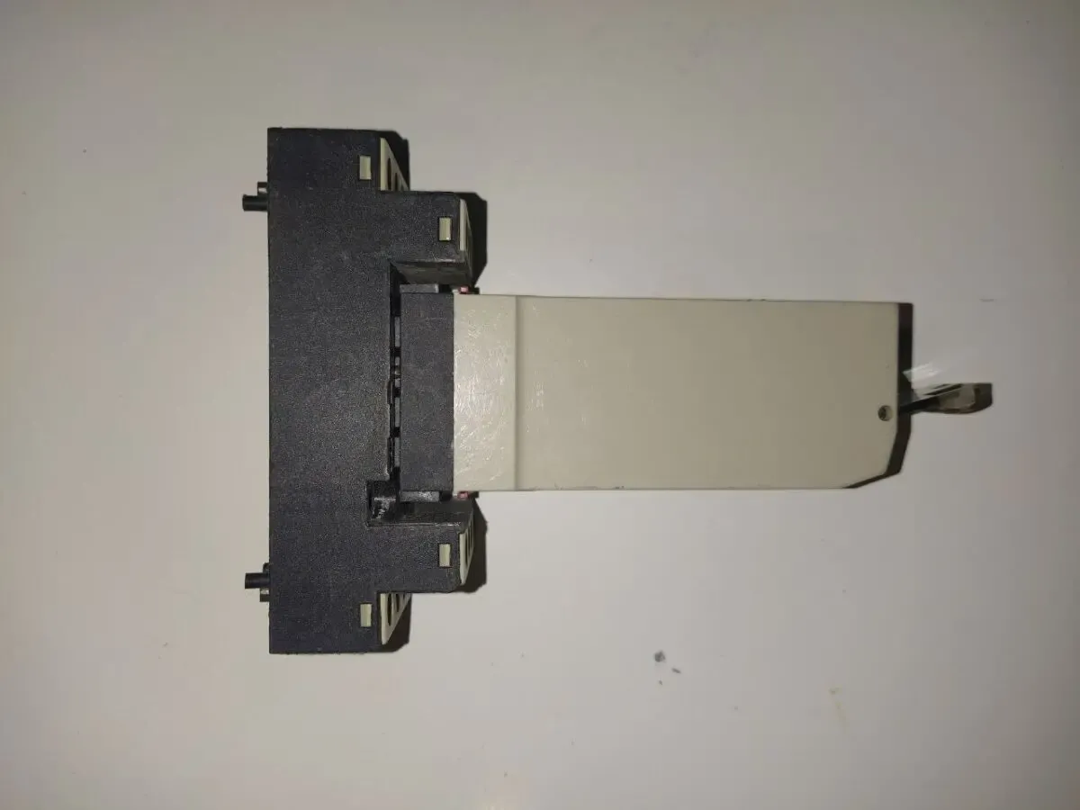 таймер SCHNEIDER RНT 418B 2