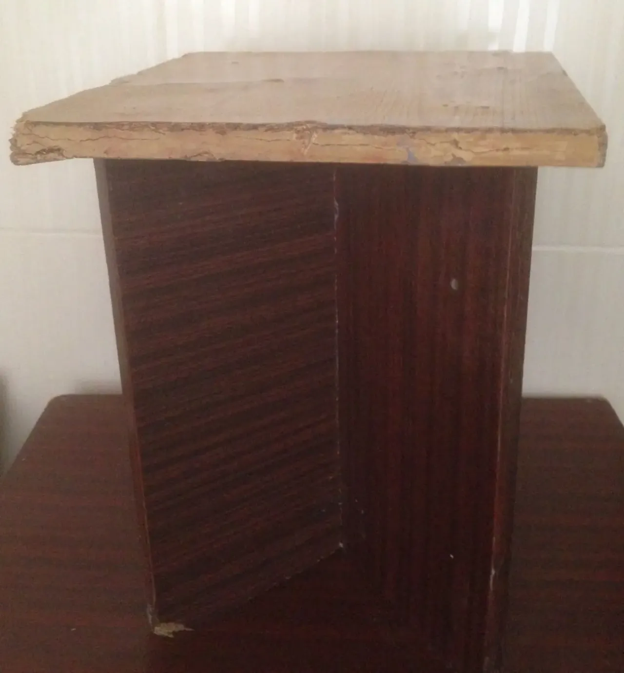 Стульчик для ремонта