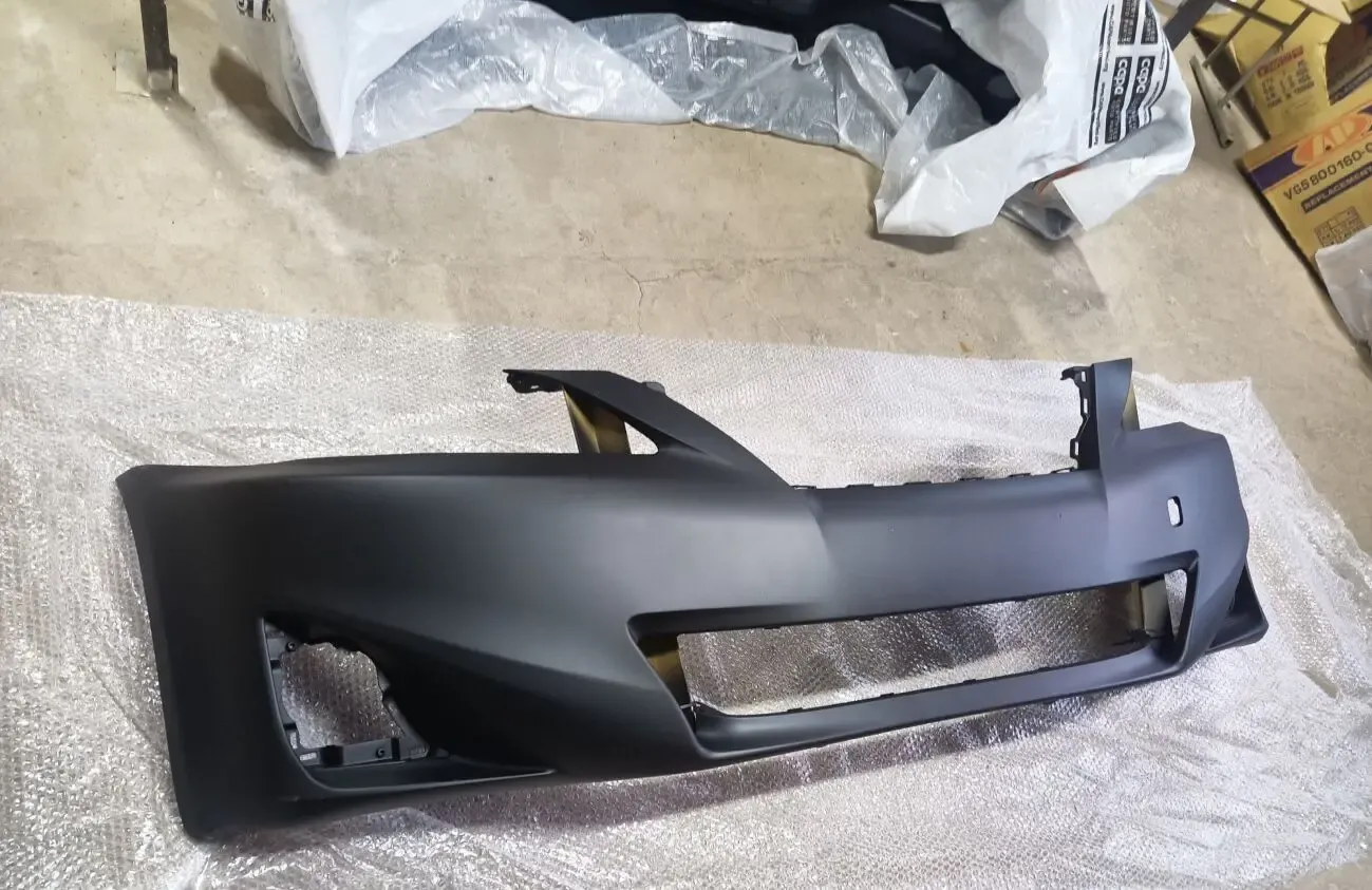 бампер передний решетка Lexus IS с 05 года запчасти новые пр-во Taiwan 3