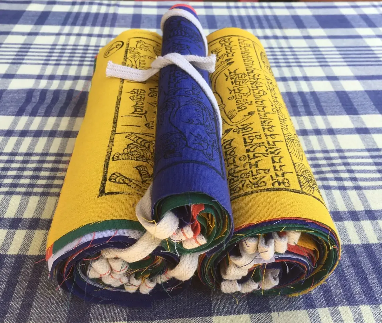 Флажки Лунг-Та, 25х32 см, 100% хлопок, 10 шт. в лоте, длина 2,5 м +50 4